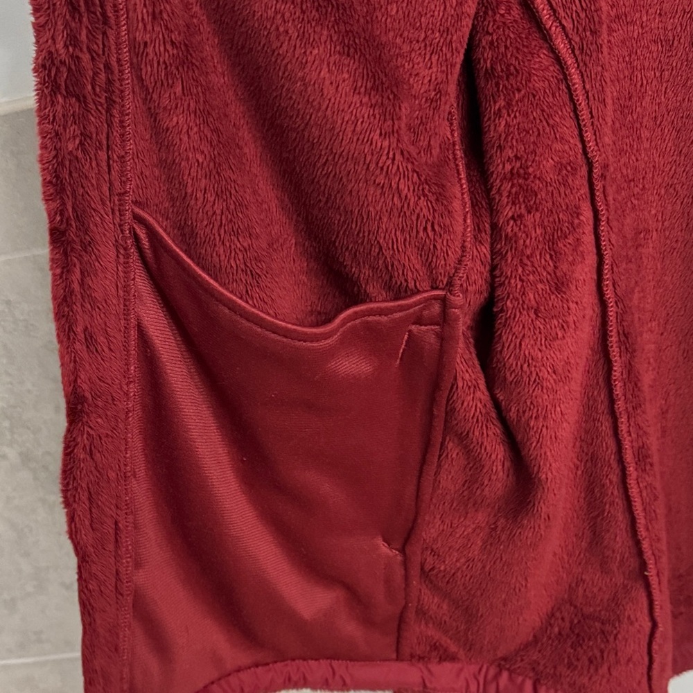 Women’s The Northface Osito Jacket - Picture 7 of 8